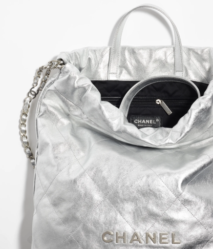 LARGE BACKPACK CHANEL 22